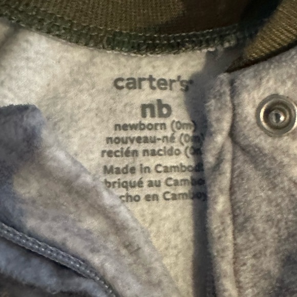 Newborn to 3 month baby boy outfits and onesies - Picture 10 of 14